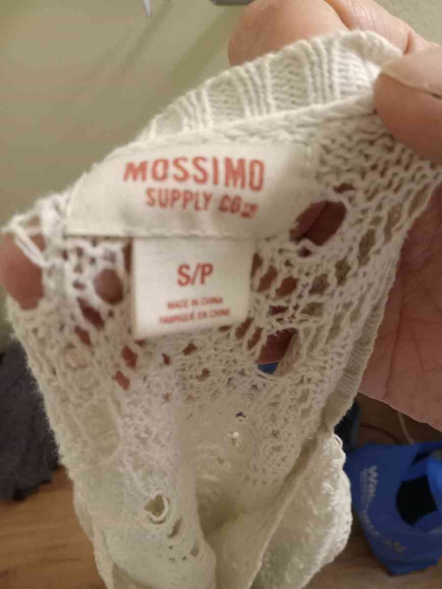 2 womens size medium shirts