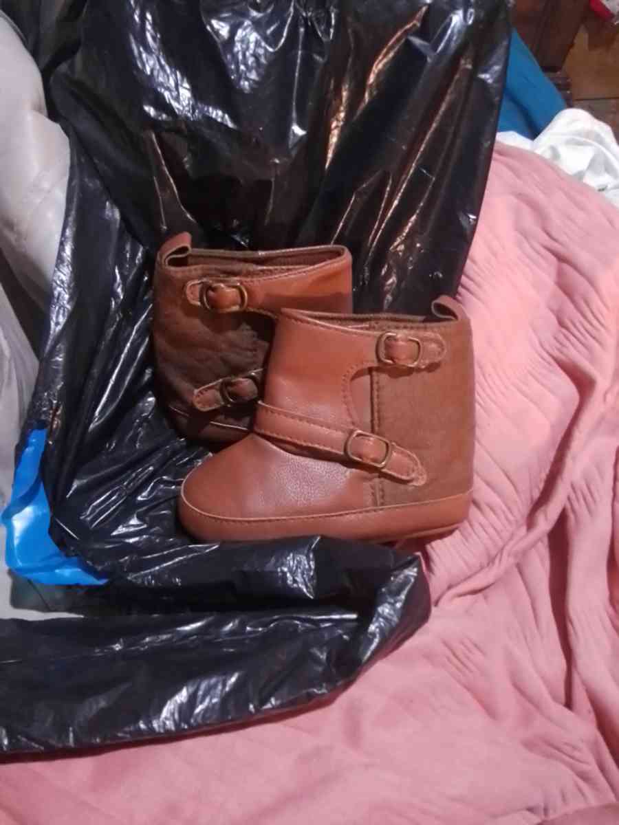 baby girl brown booties