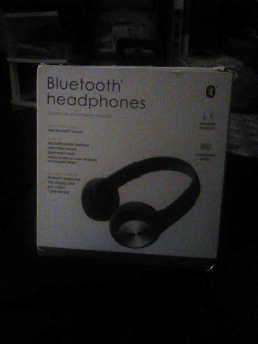 Bluetooth wireless headphones