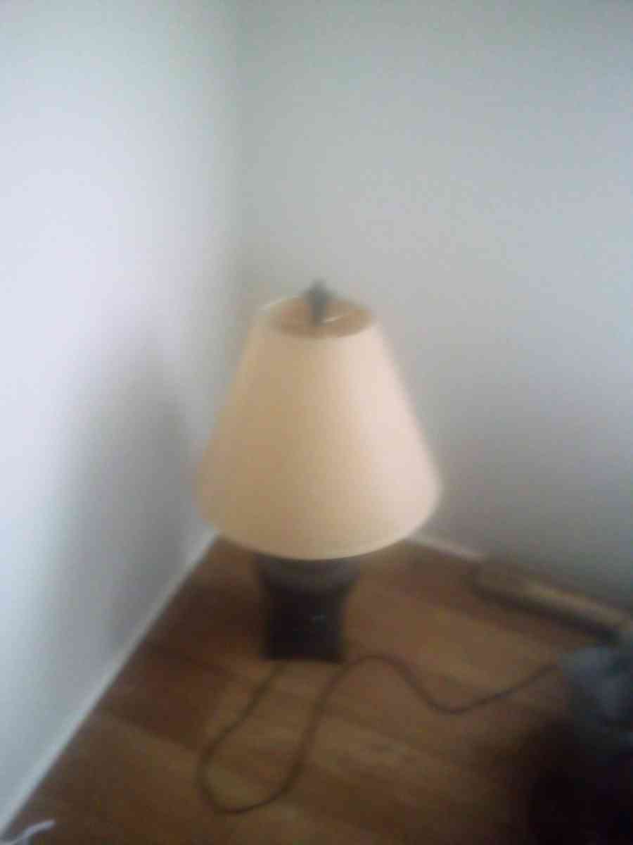 Table lamp