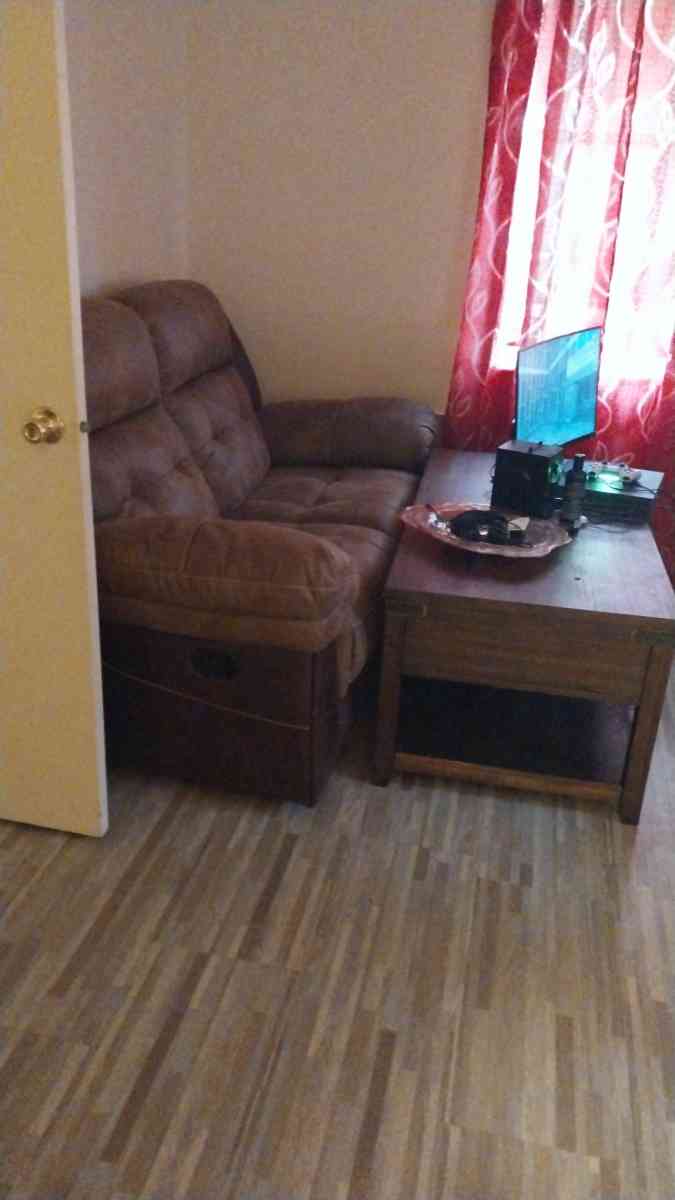 sofa leather de tres asientos