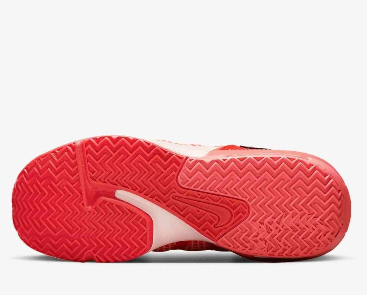 NIKE LEBRON WITNESS 7