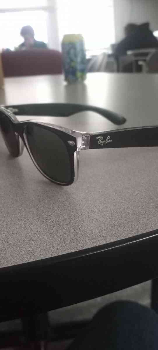 RAY BANS