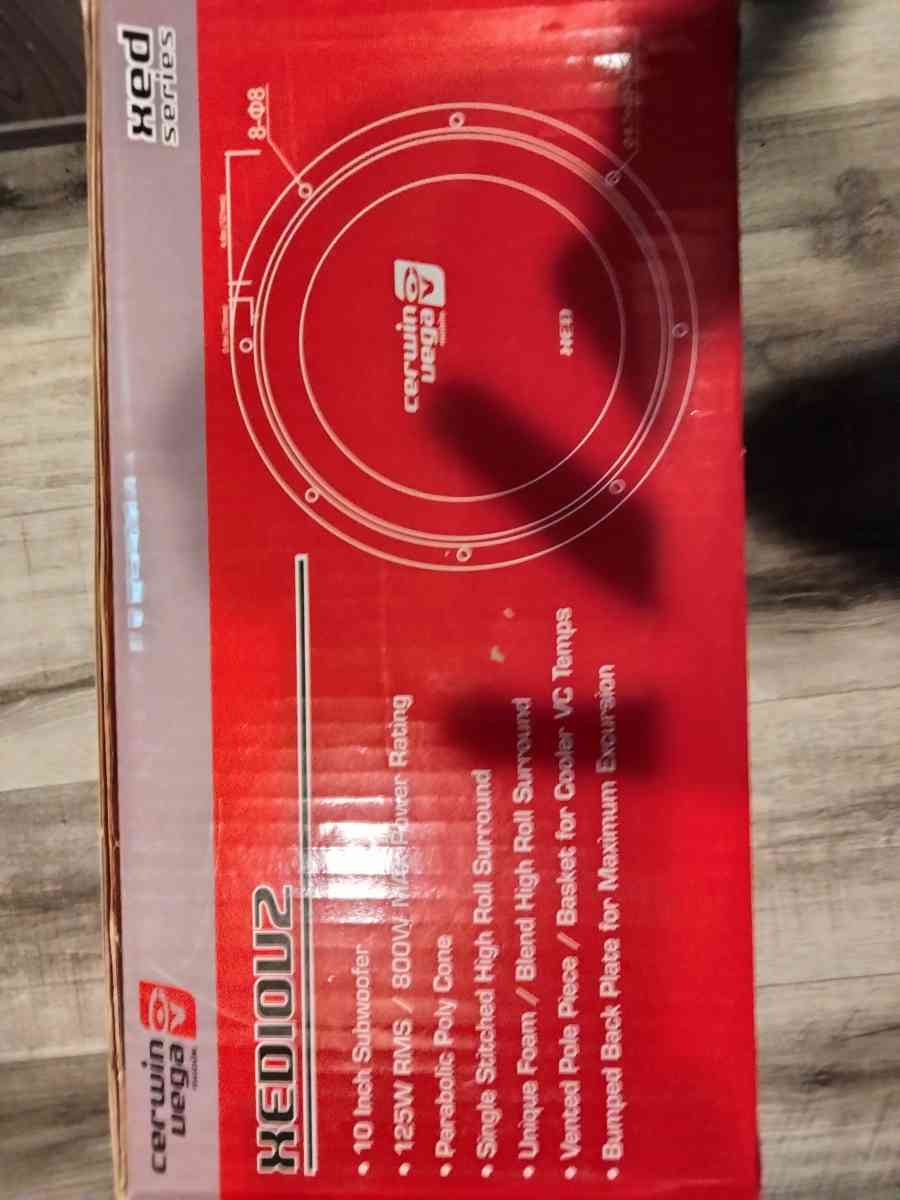 CERWIN VEGA SUBWOOFER