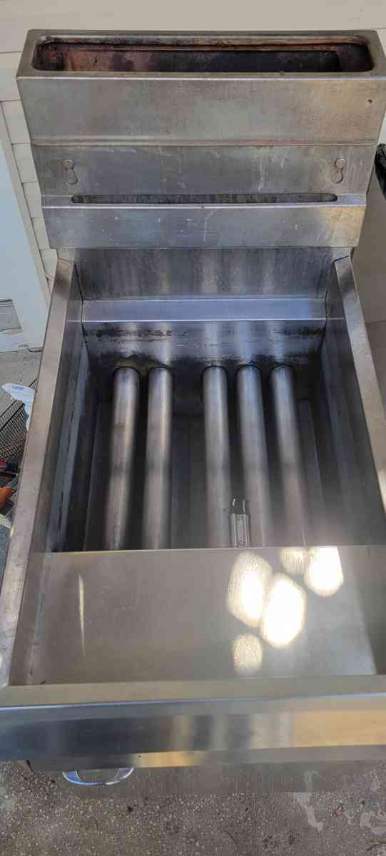 comercial deep fryer