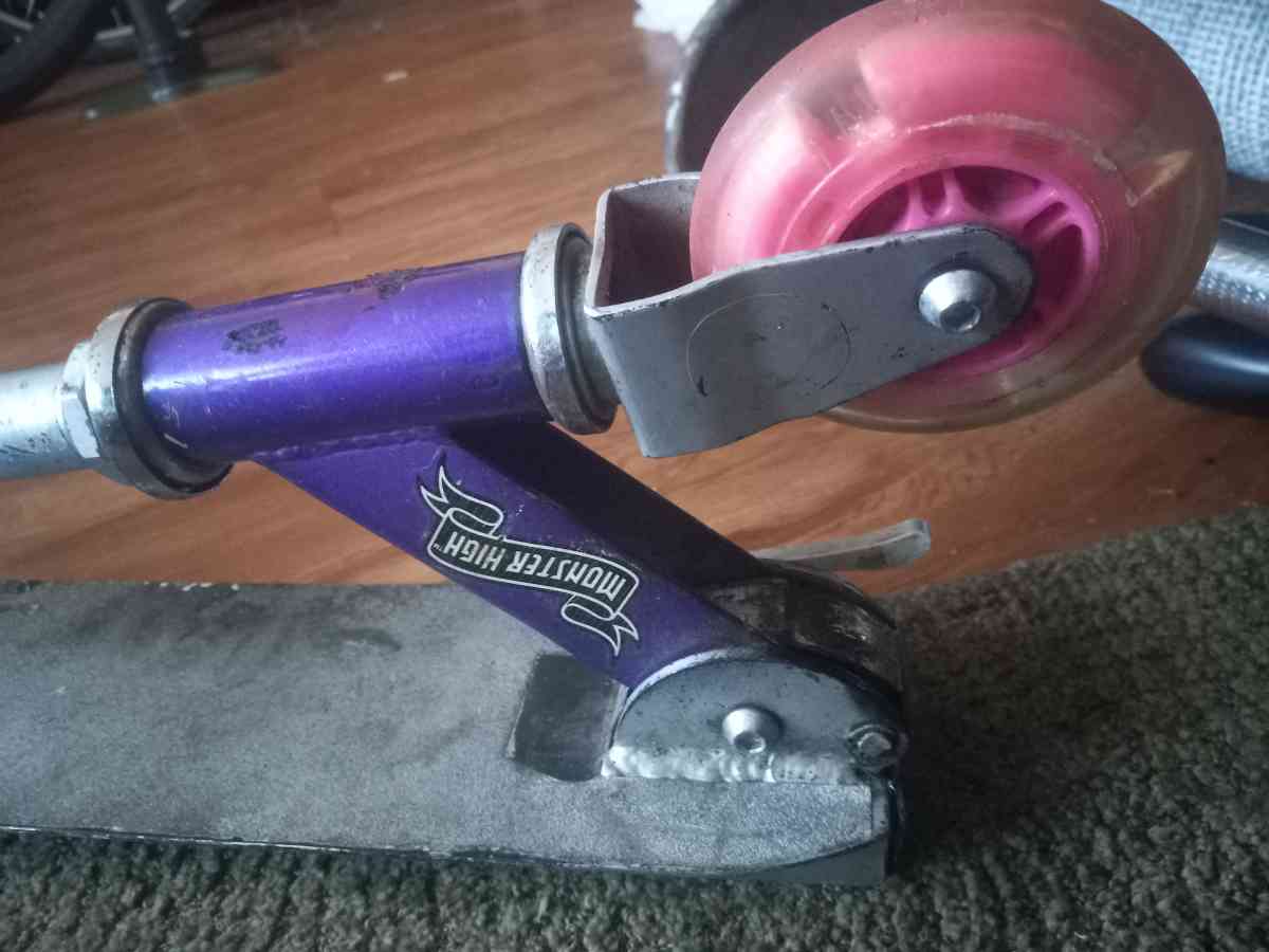 monster high kick scooter