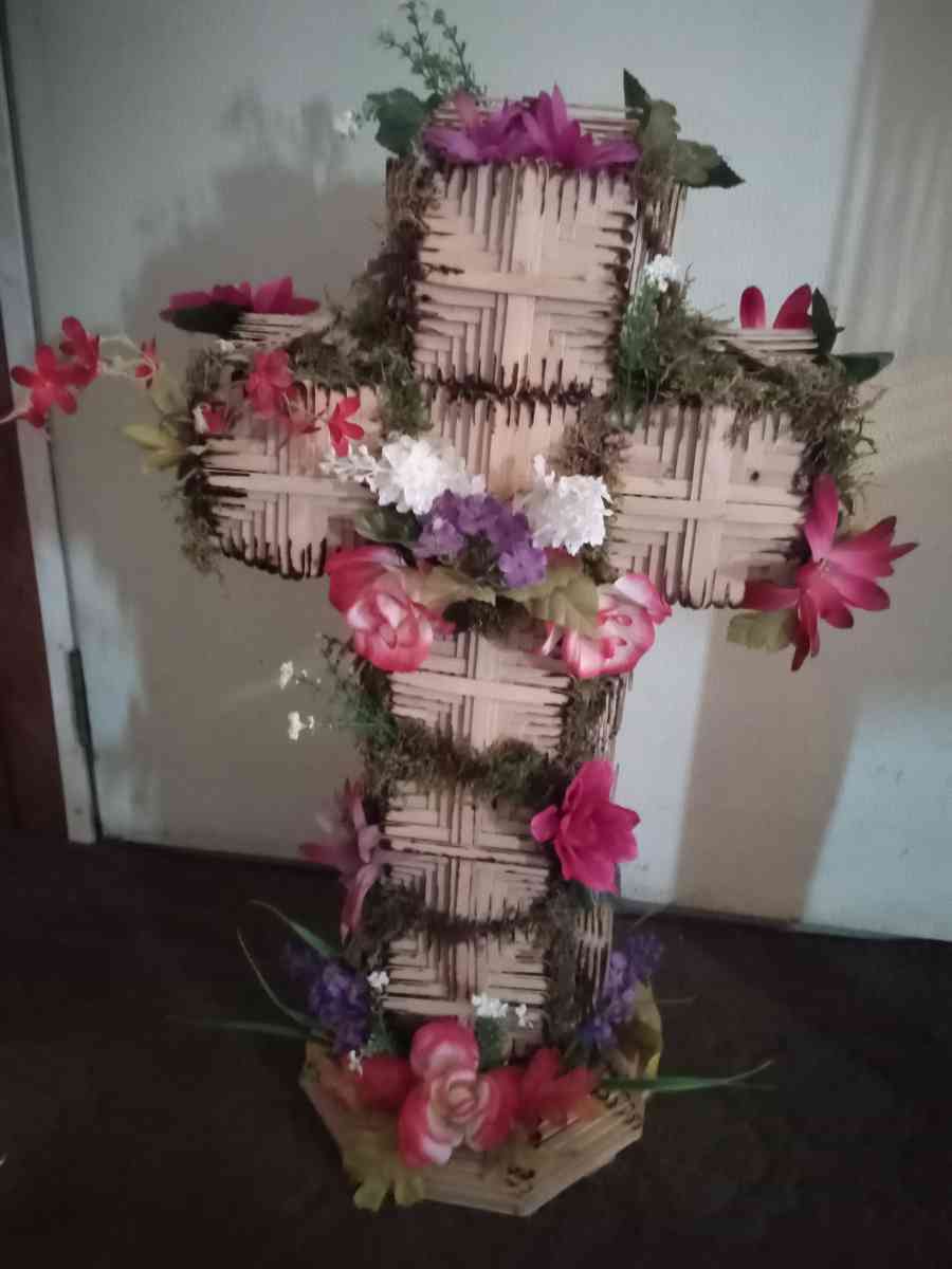 wooden cross 4 dimensional