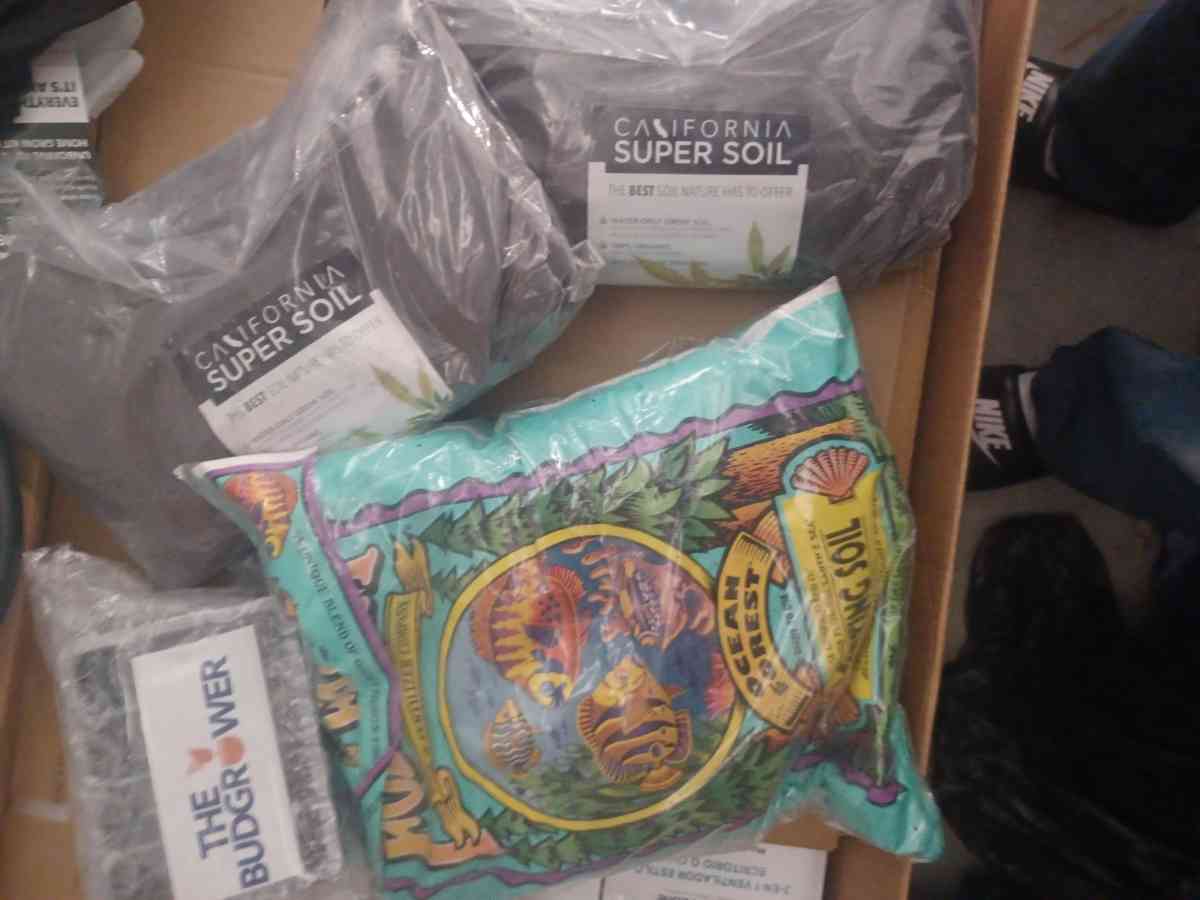 The Budgrowers advanced grow kit