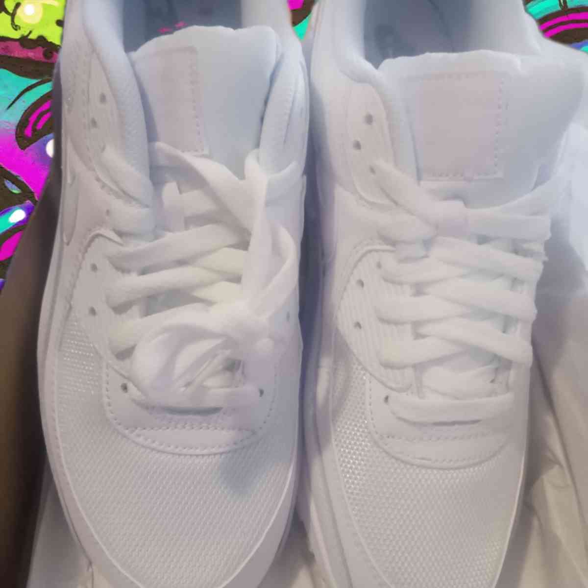 white mens shoes