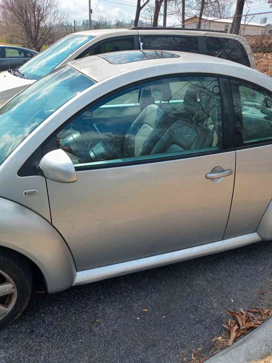 Volkswagen silver 125000 miles runs good drives good