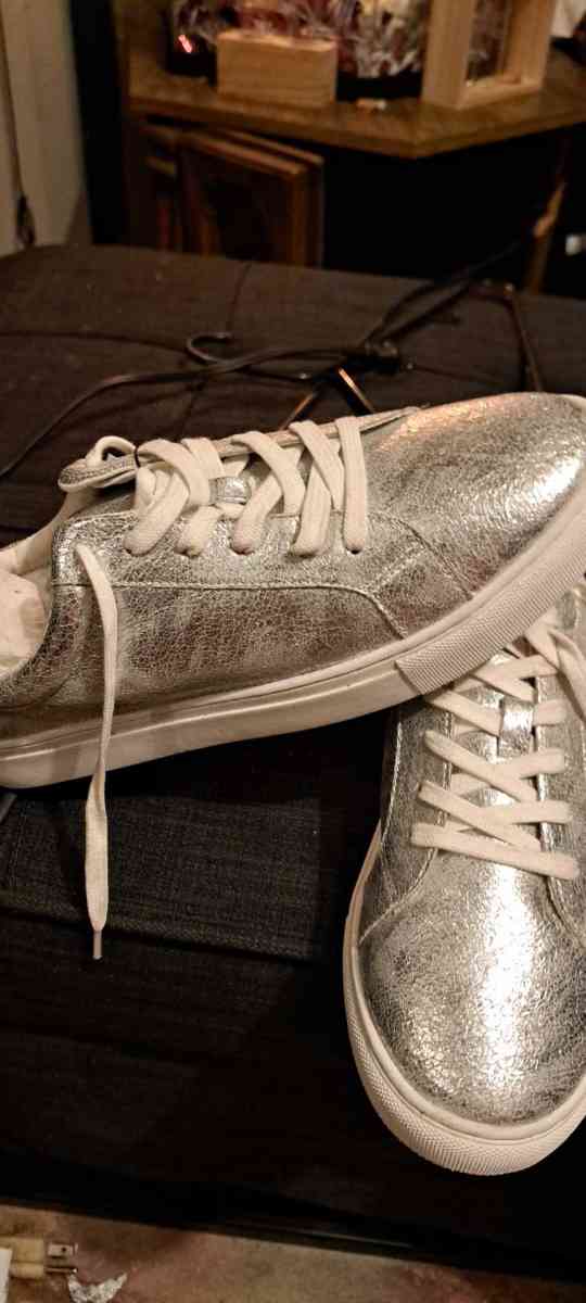 silver shoes by the drop