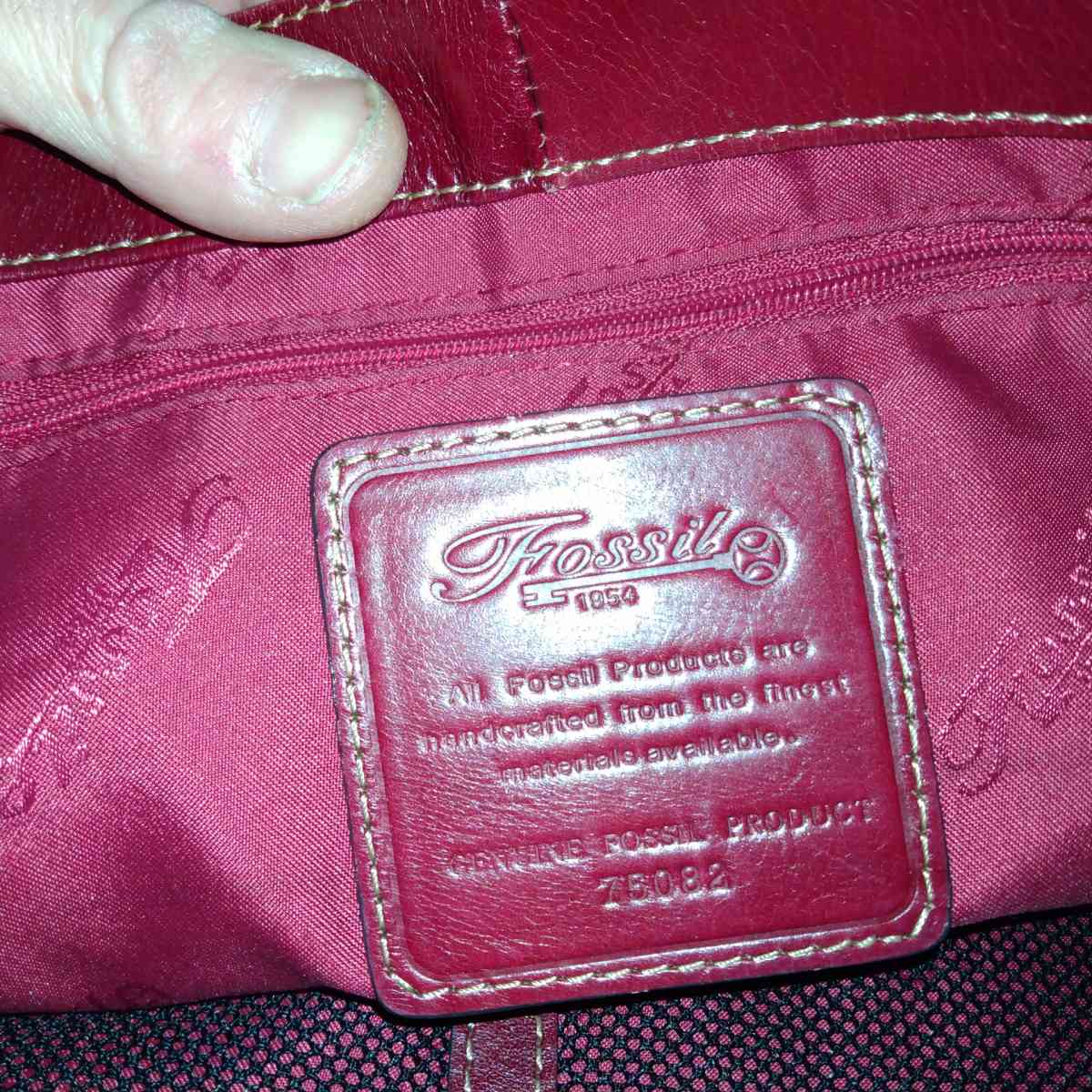 fossil genuine leather burgundy hand bag
