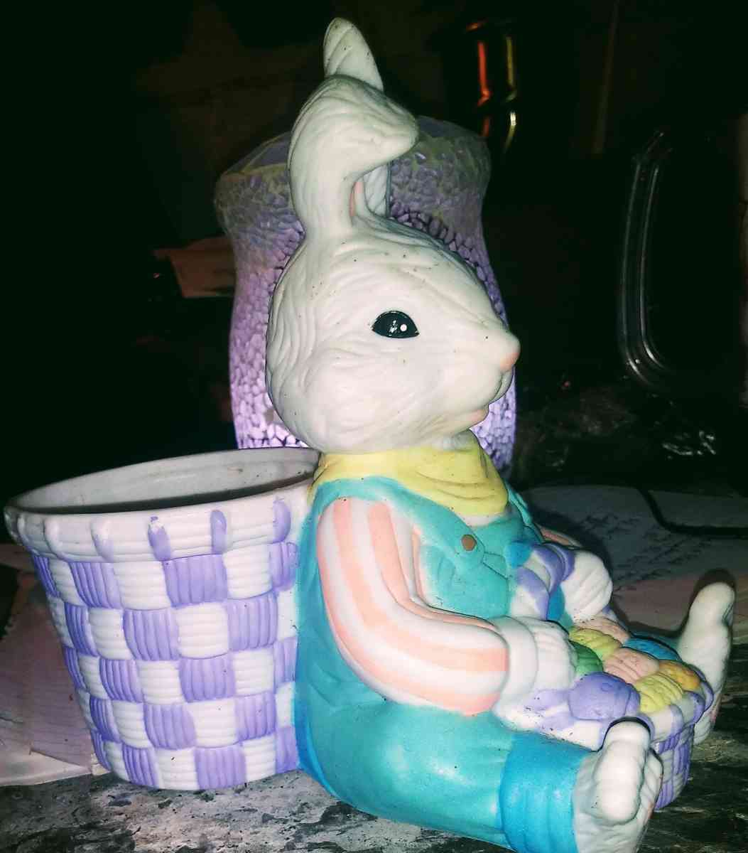 RABBIT PLANTER