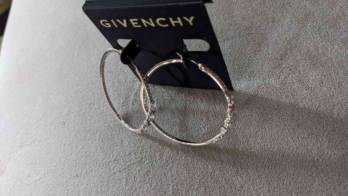 N WT Givenchy Earrings