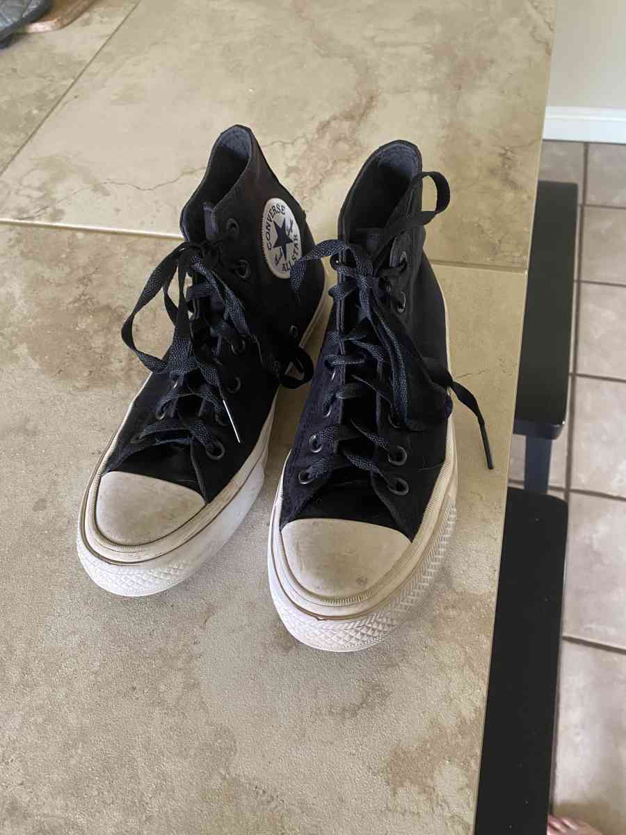 black and white all star converse