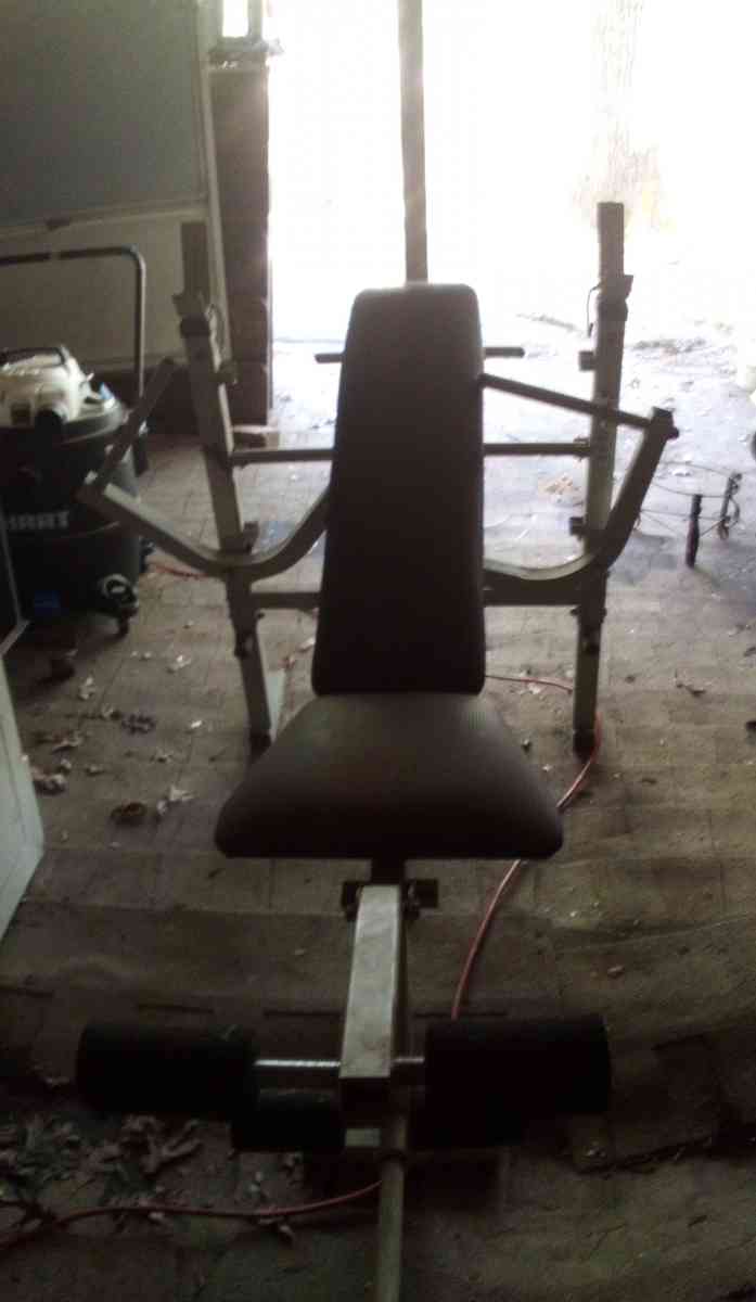 weight bench