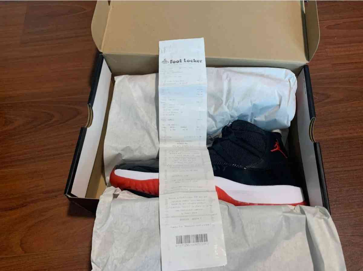Air jordan Bred 11 size 12 New