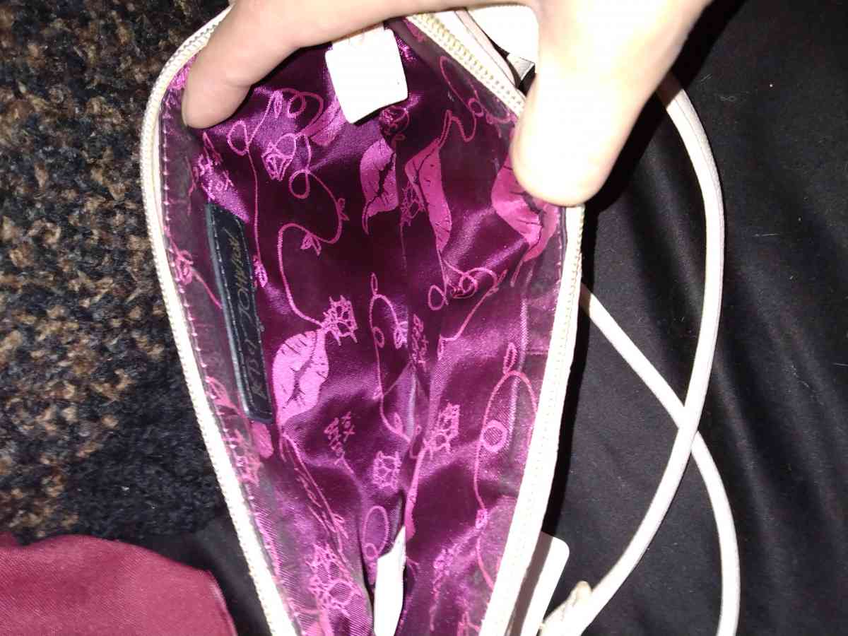 BETSEY JOHNSON HANDBAG AND CROSSBODY PURSES