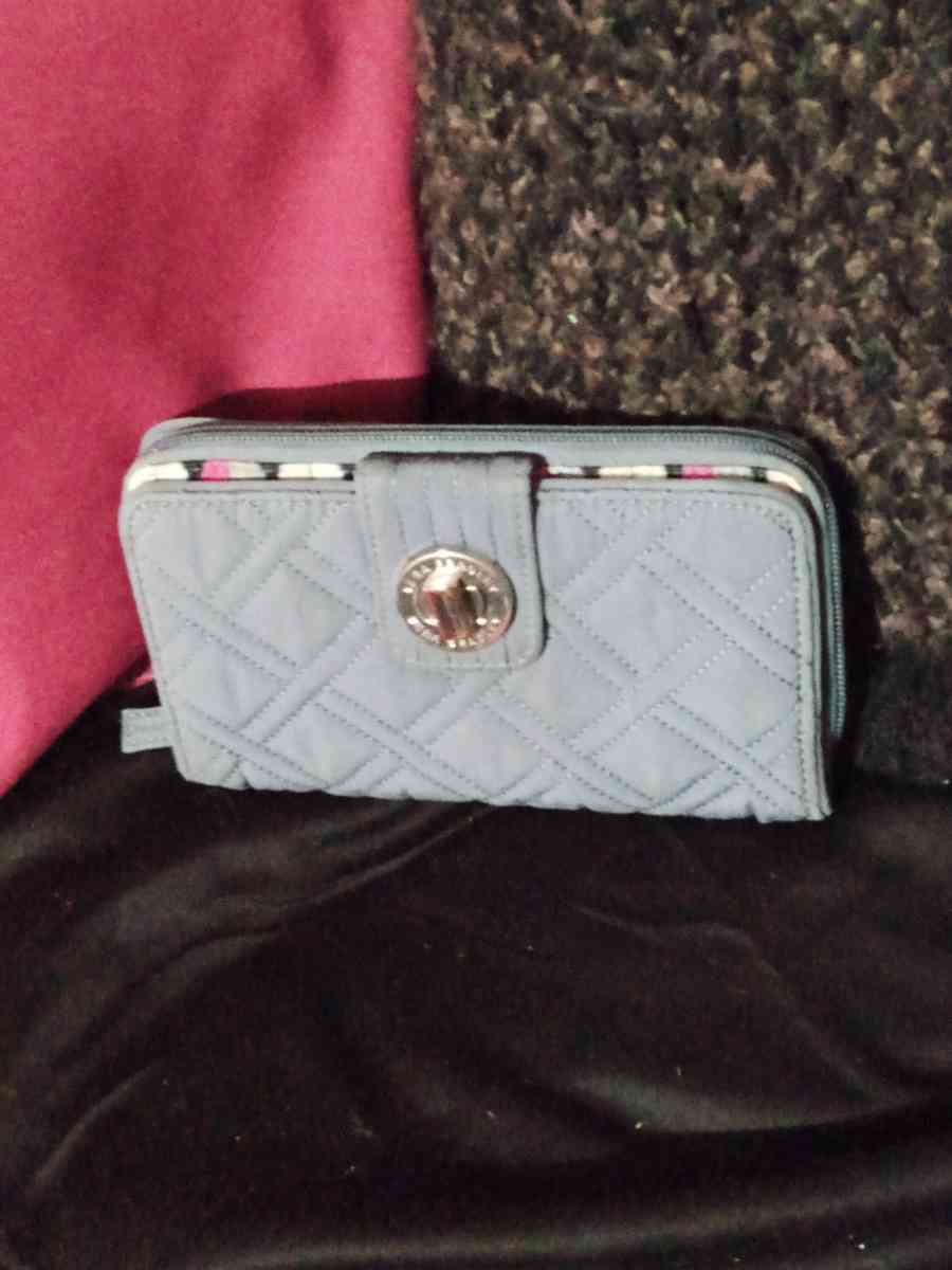 VERA BRADLEY WALLET