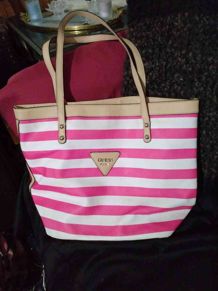 GUESS PINK AND WHITE HANDBAG