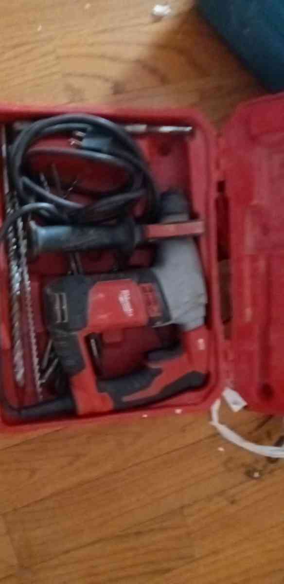 Milwaukee rotary hammer