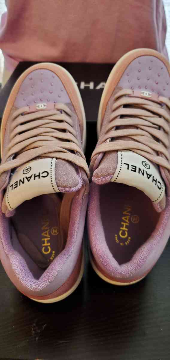 Lavander shoes size 7