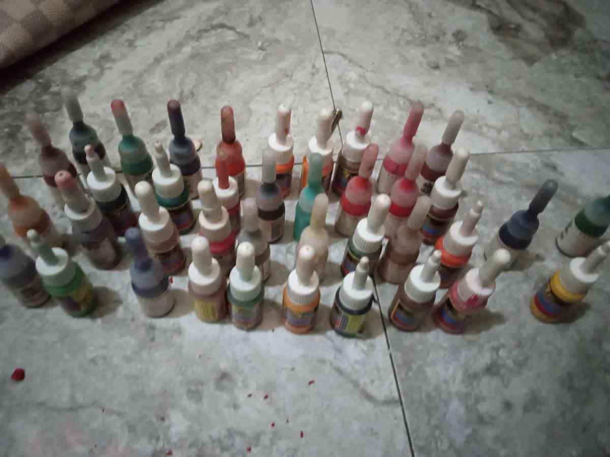 tattoo equipment machine and 40 bottles of tattoo ink