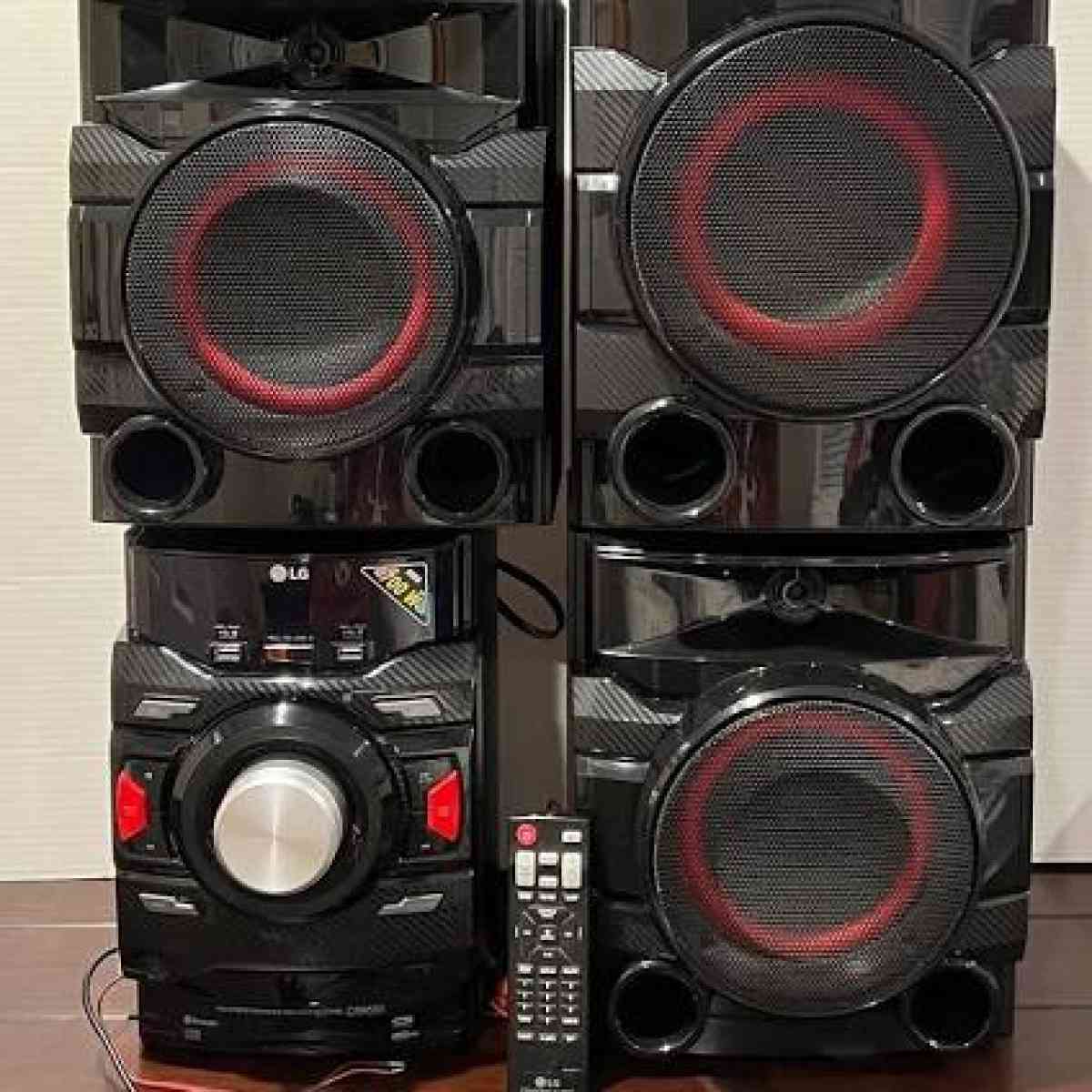 lg 700 watts stereo speaker