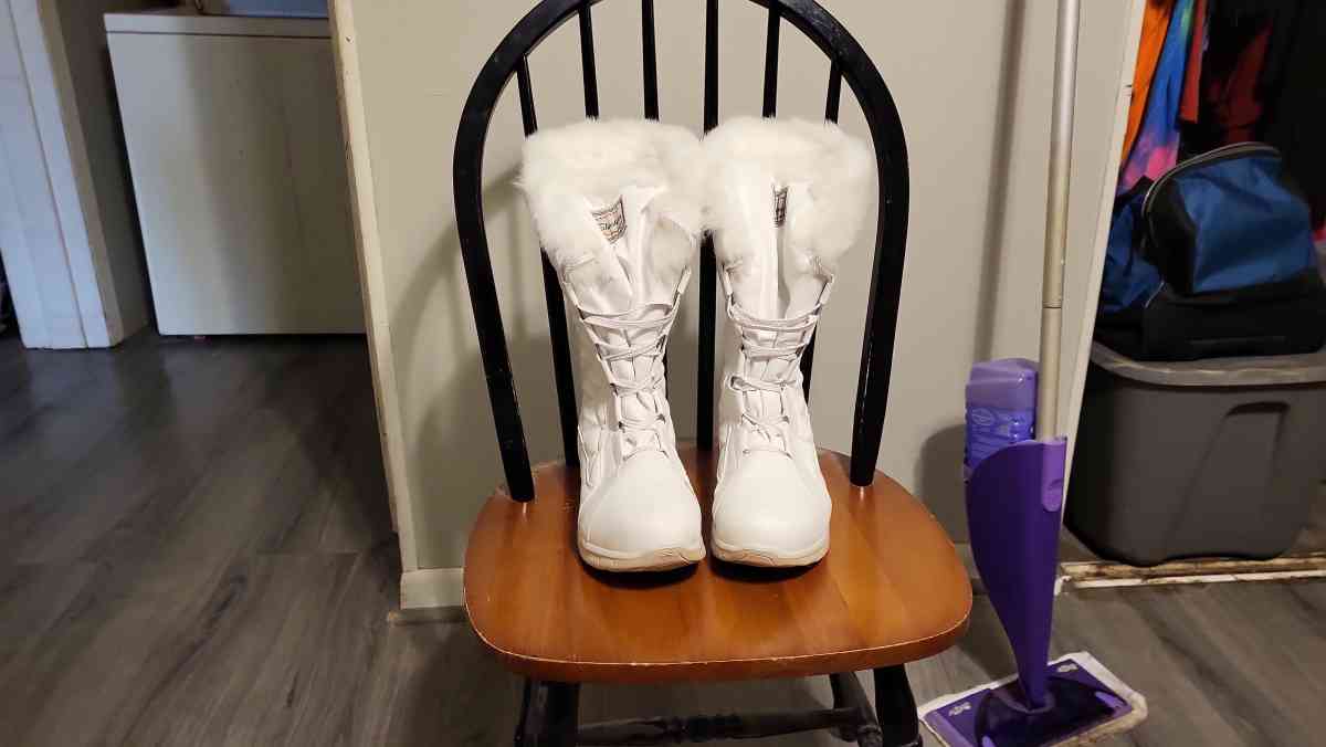 sketcher warm foam boots