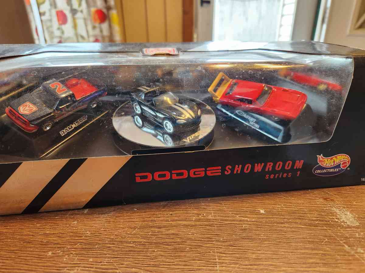 matchbox cars hot wheels and tractor trailers