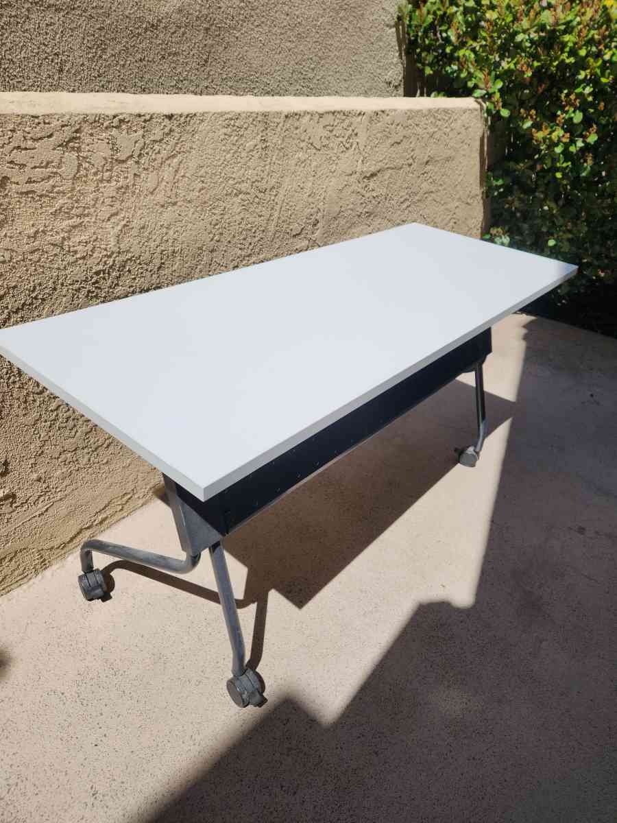 Flip top table