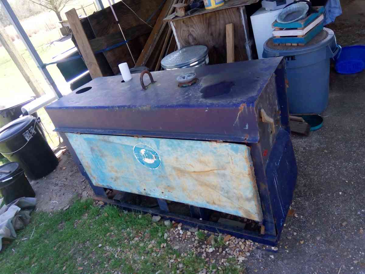 Big 20 Miller welder Gas engine runs and welds good