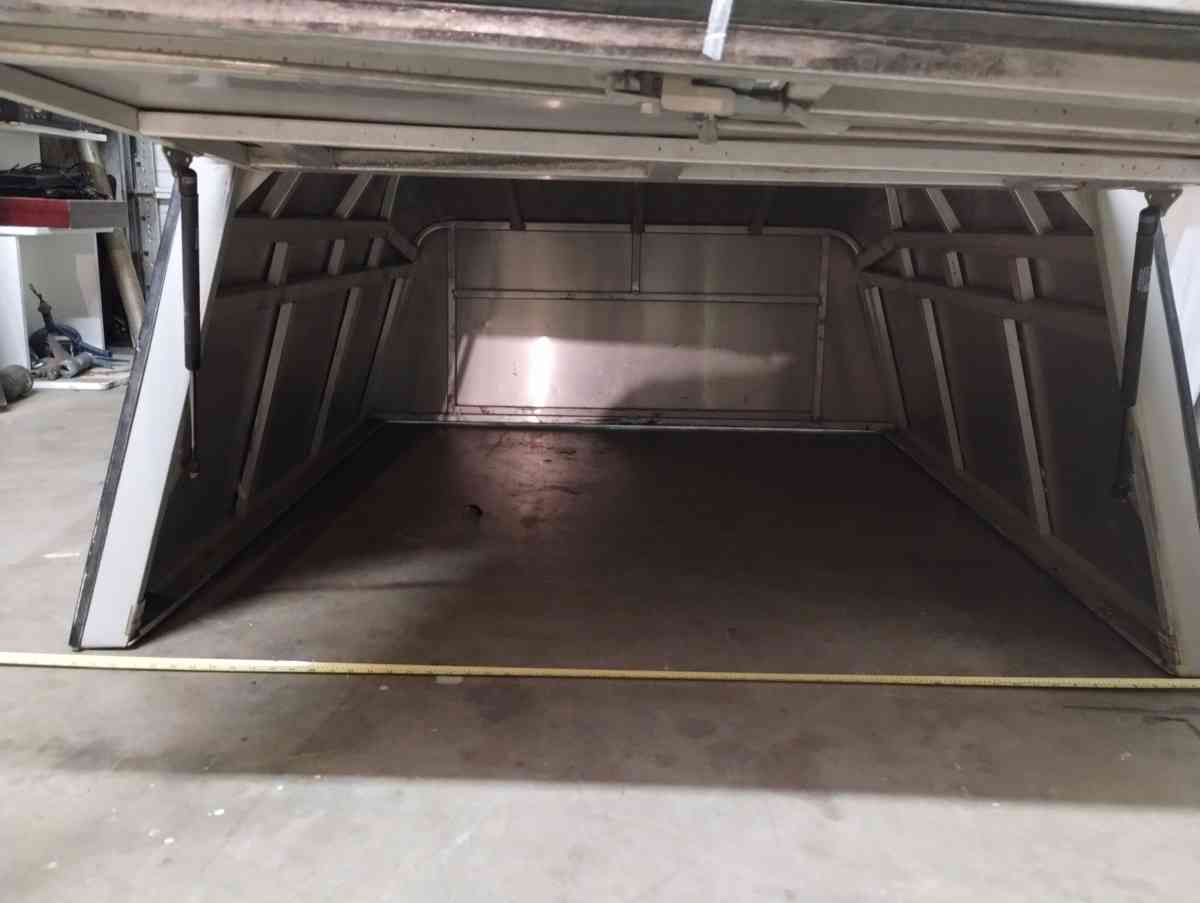 utility camper cap for Chevy colorado or other small pickup