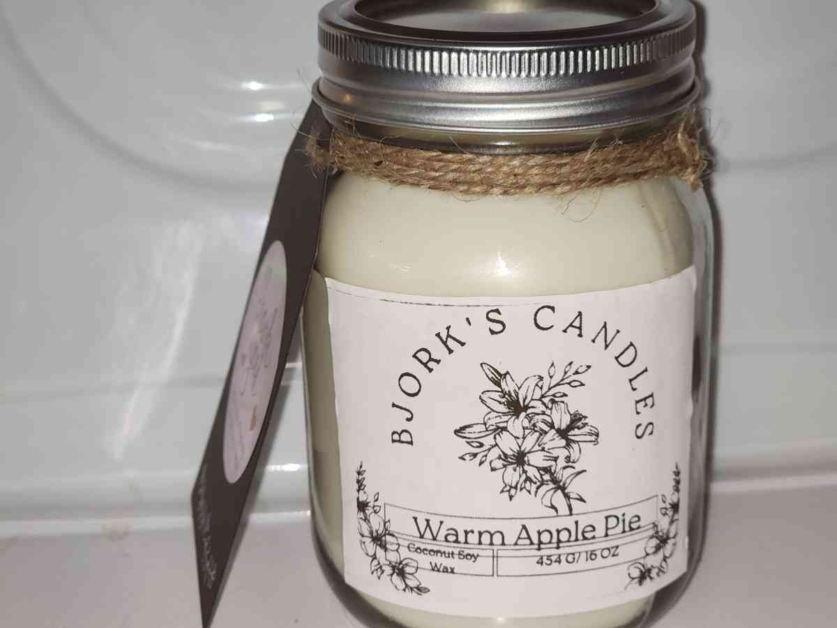Handmade 16 oz Mason Jar candle