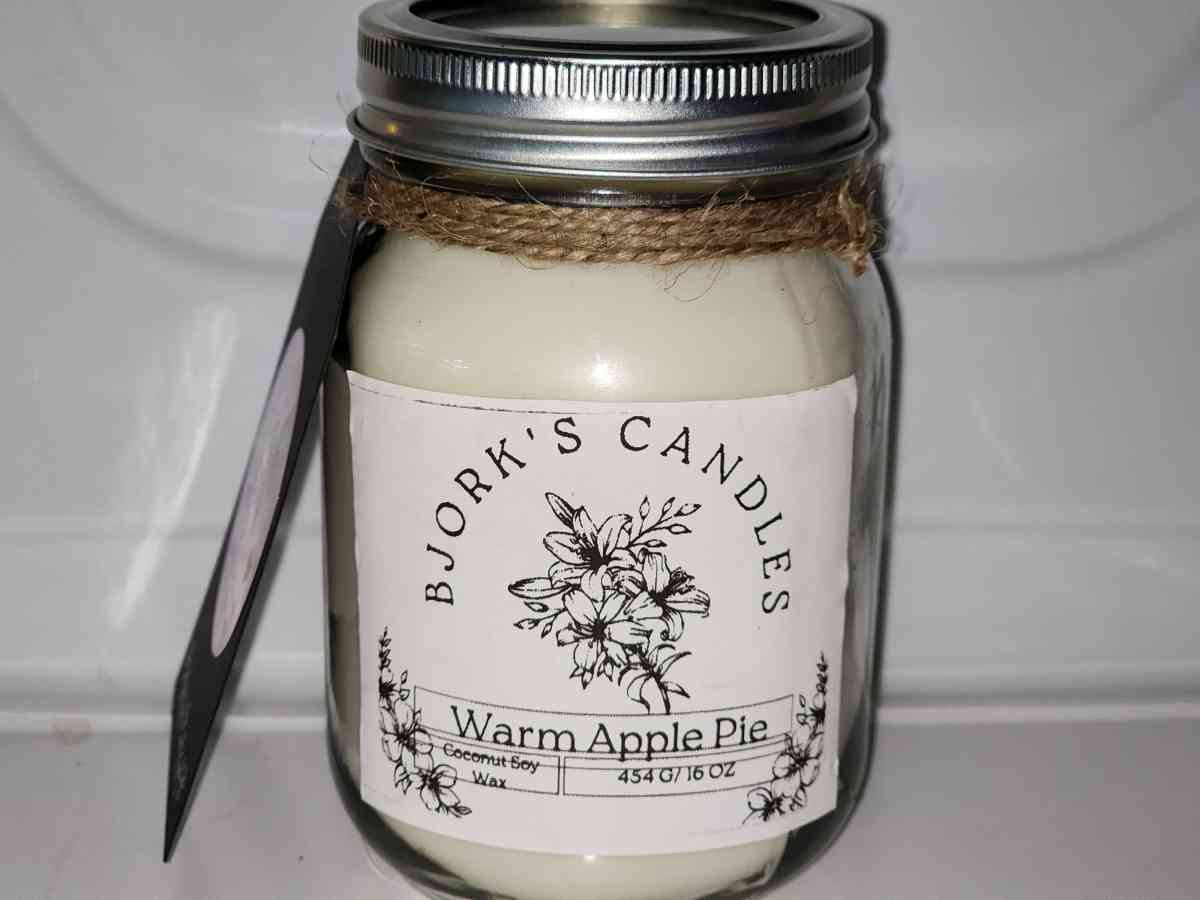 Handmade 16 oz Mason Jar candle