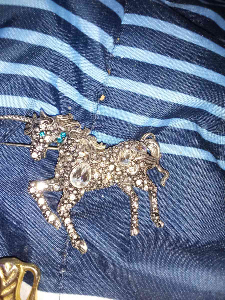 vintage silver unicorn pin