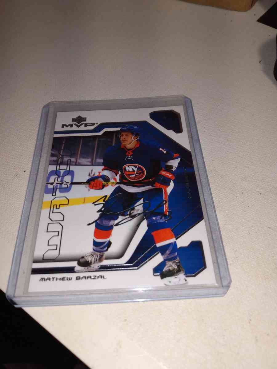 the MVP 2022 upper Deck autograph Matthew barzal