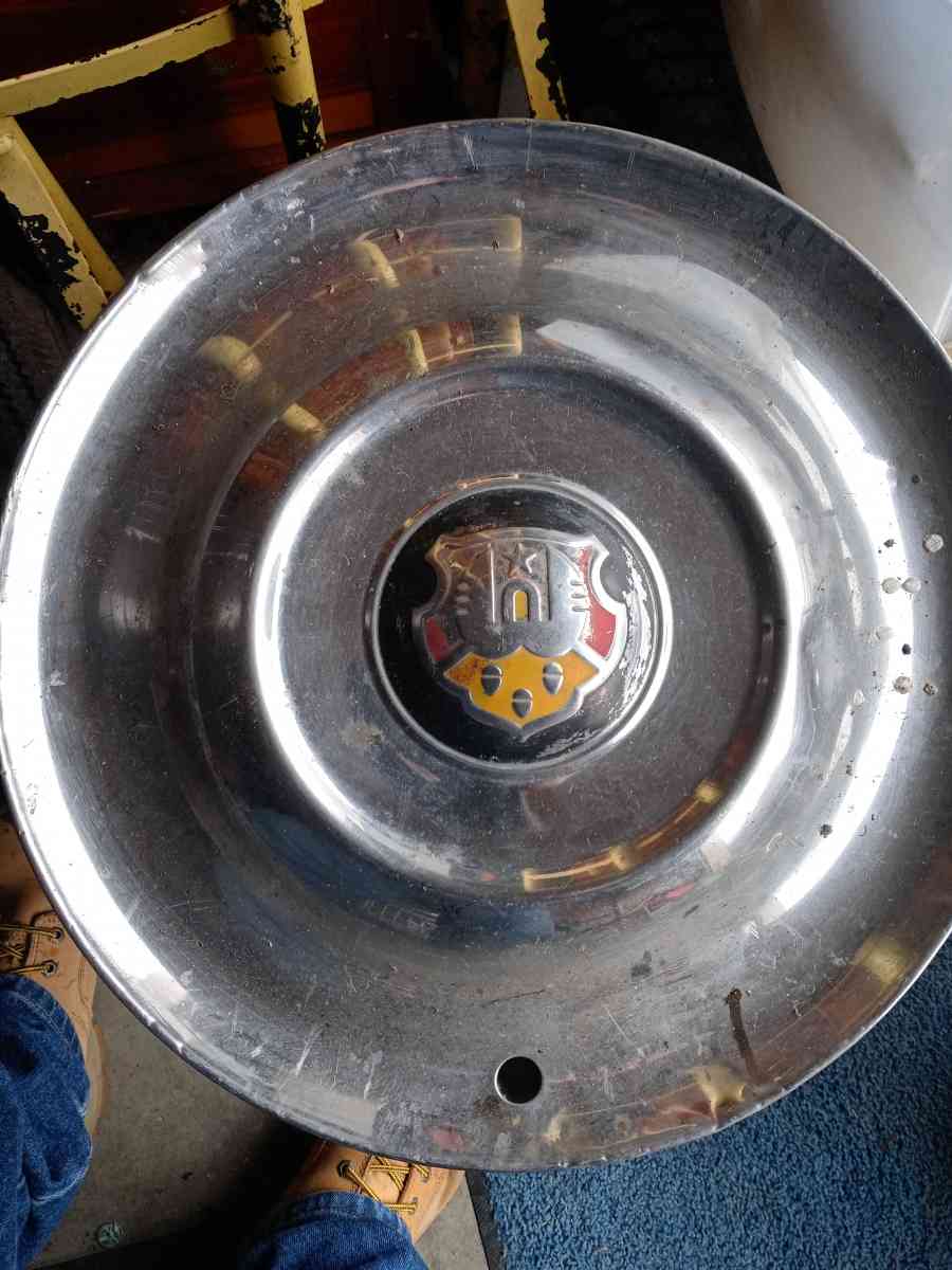 set of 4 1940 olds hub caps