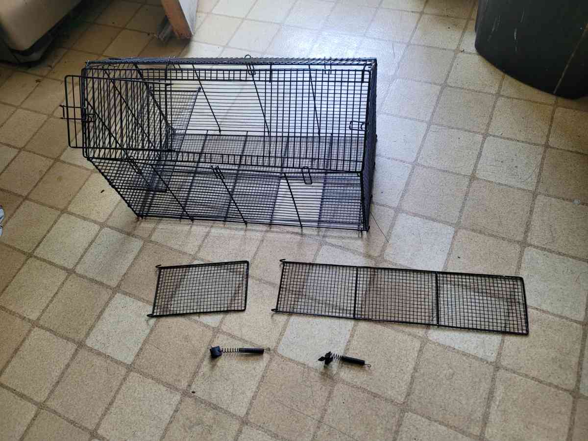 25 gallon tank and topper and other hamster items