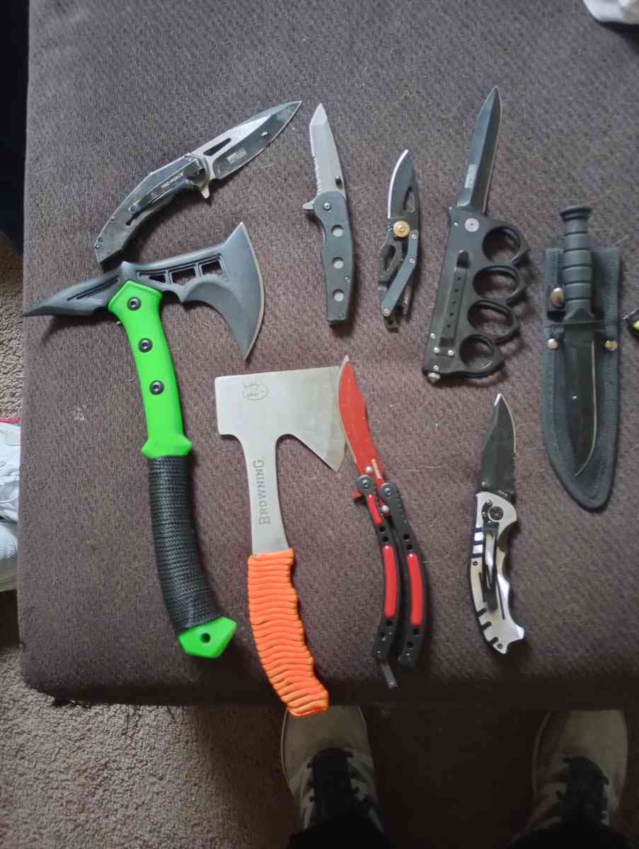 pocket knives hatchets