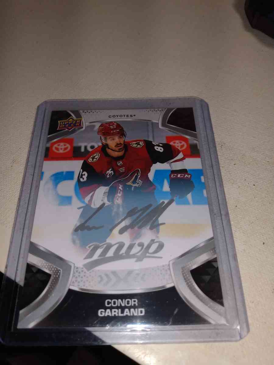 2021  22 MVP upper Deck silver autograph Connor Garland