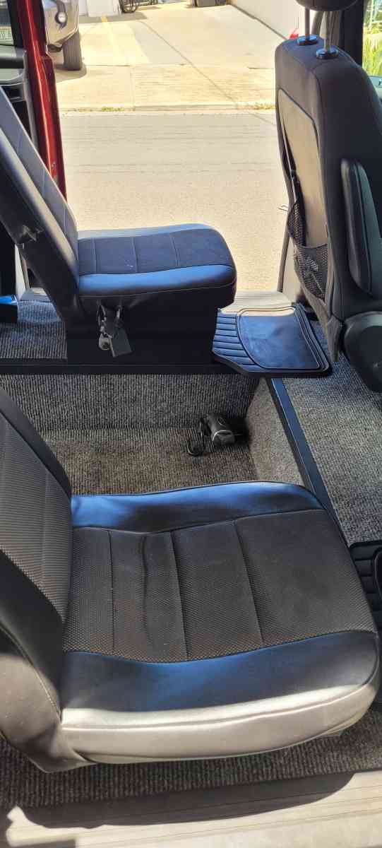 Grand Caravan Handi Van