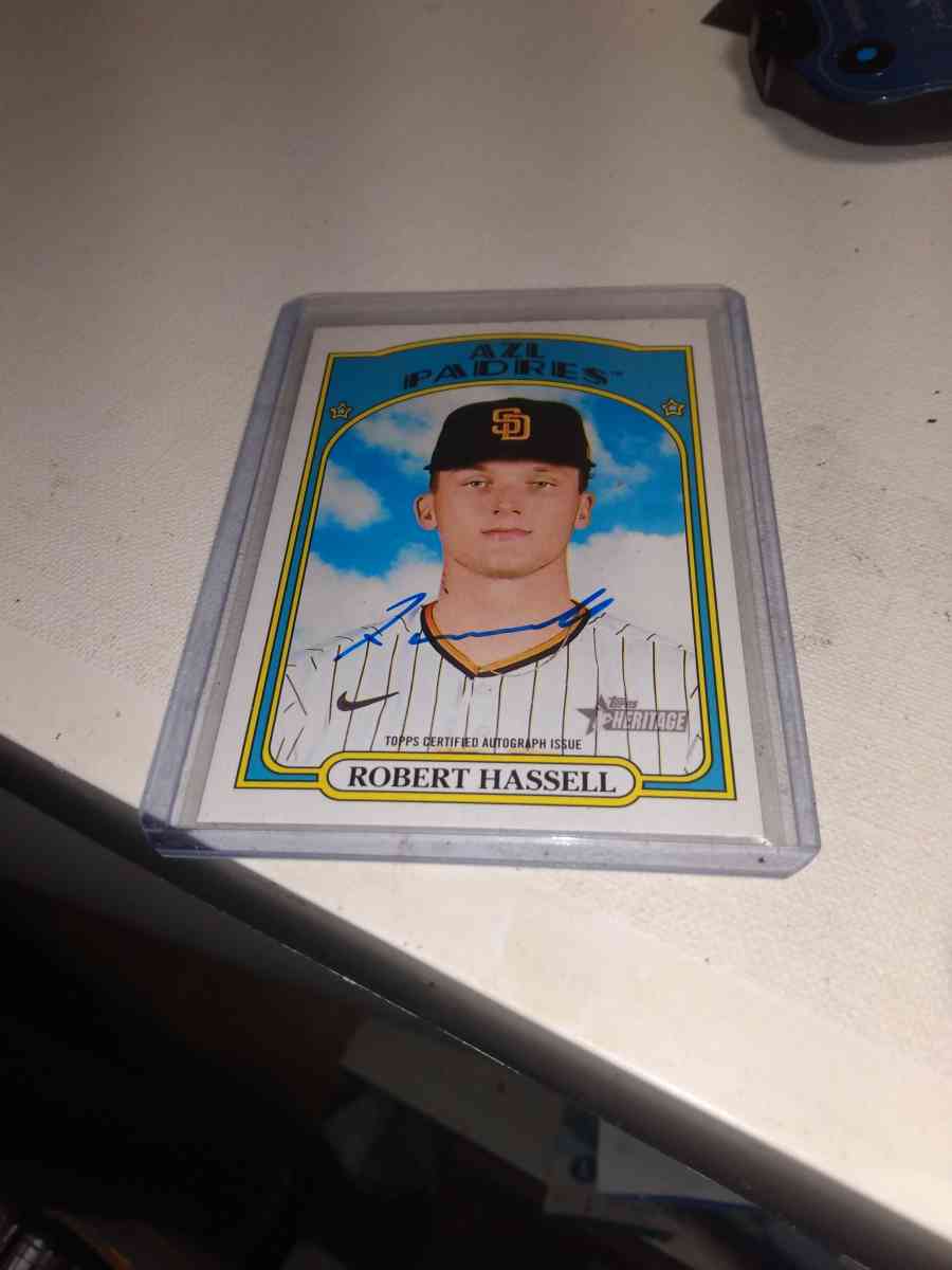 2021 Topps heritage Robert hassell autograph