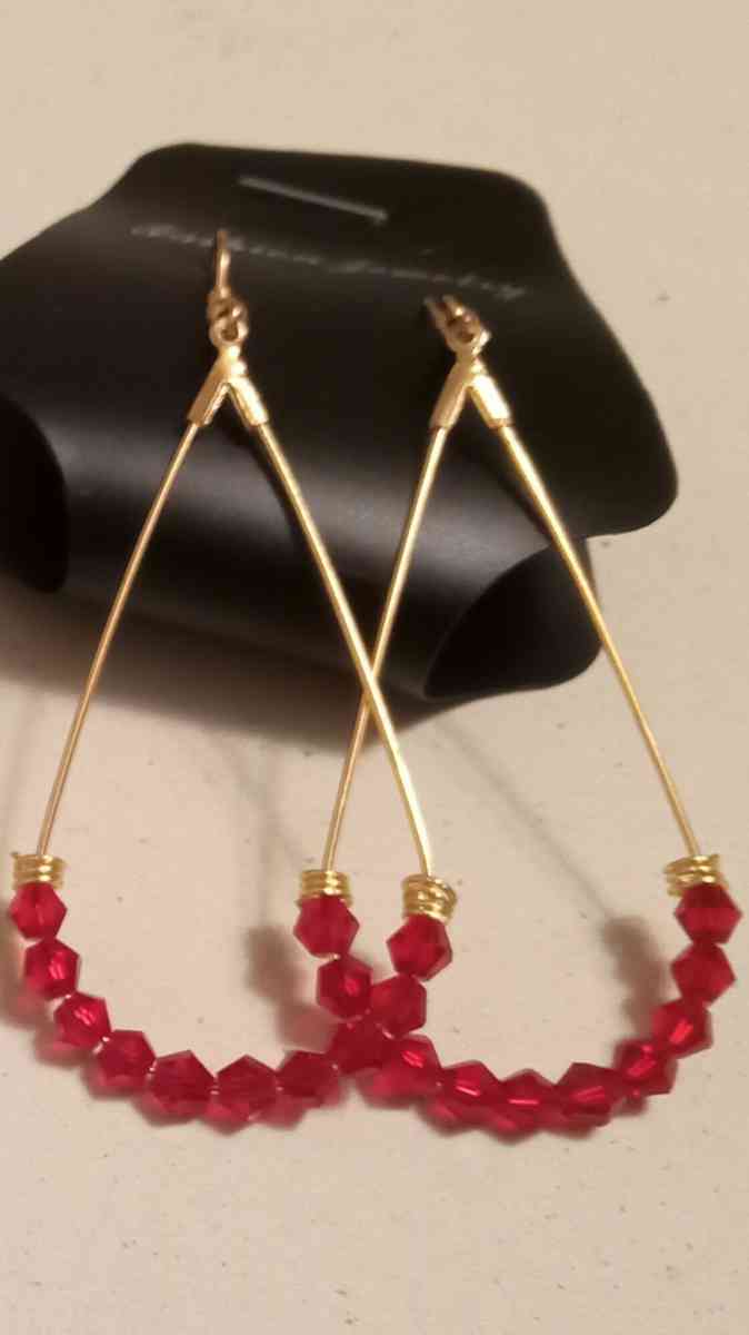 dangle earrings