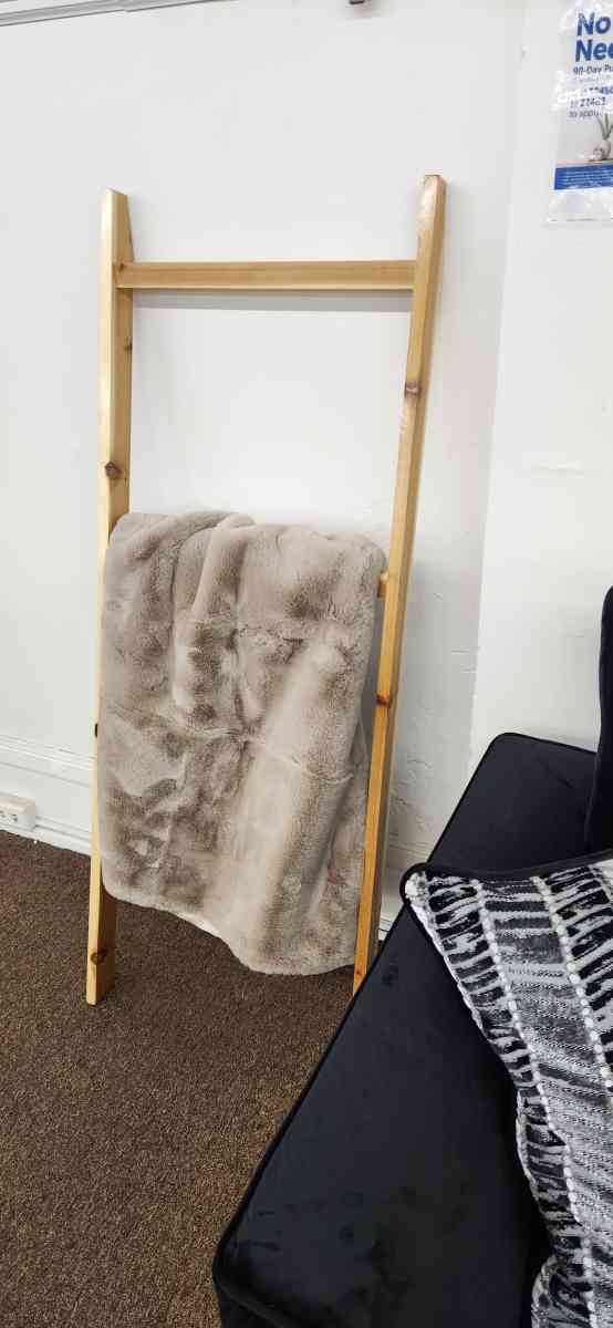 leaning blanket rack
