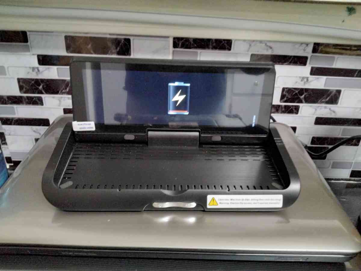 AFTERMARKET ON DASH GPS  SYSTEM WITH BUILTIN  DASH CAM