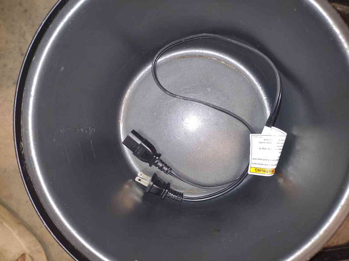 CrockPot MultiUse XL Programmable Slow Cooker Pressure