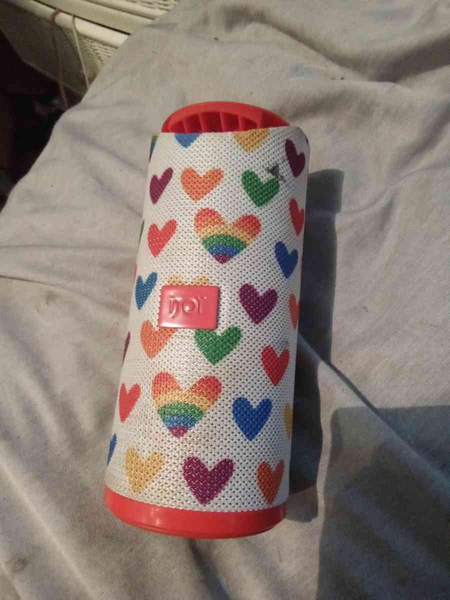iJoy speaker Multi colored Small to medium size
