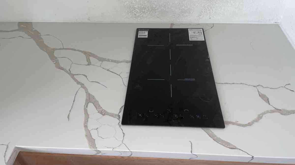 Quartz slab