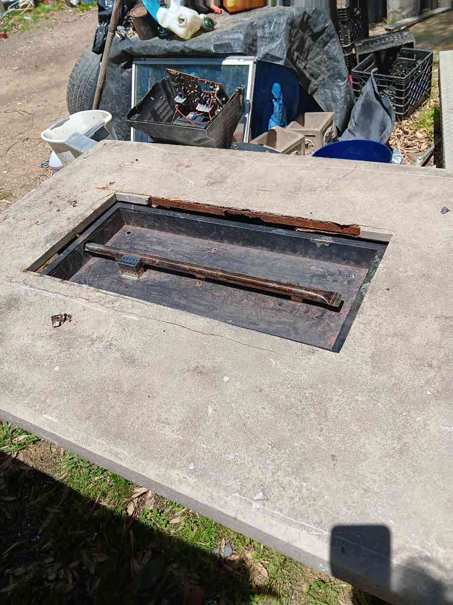 outdoors cooking grill gas powered